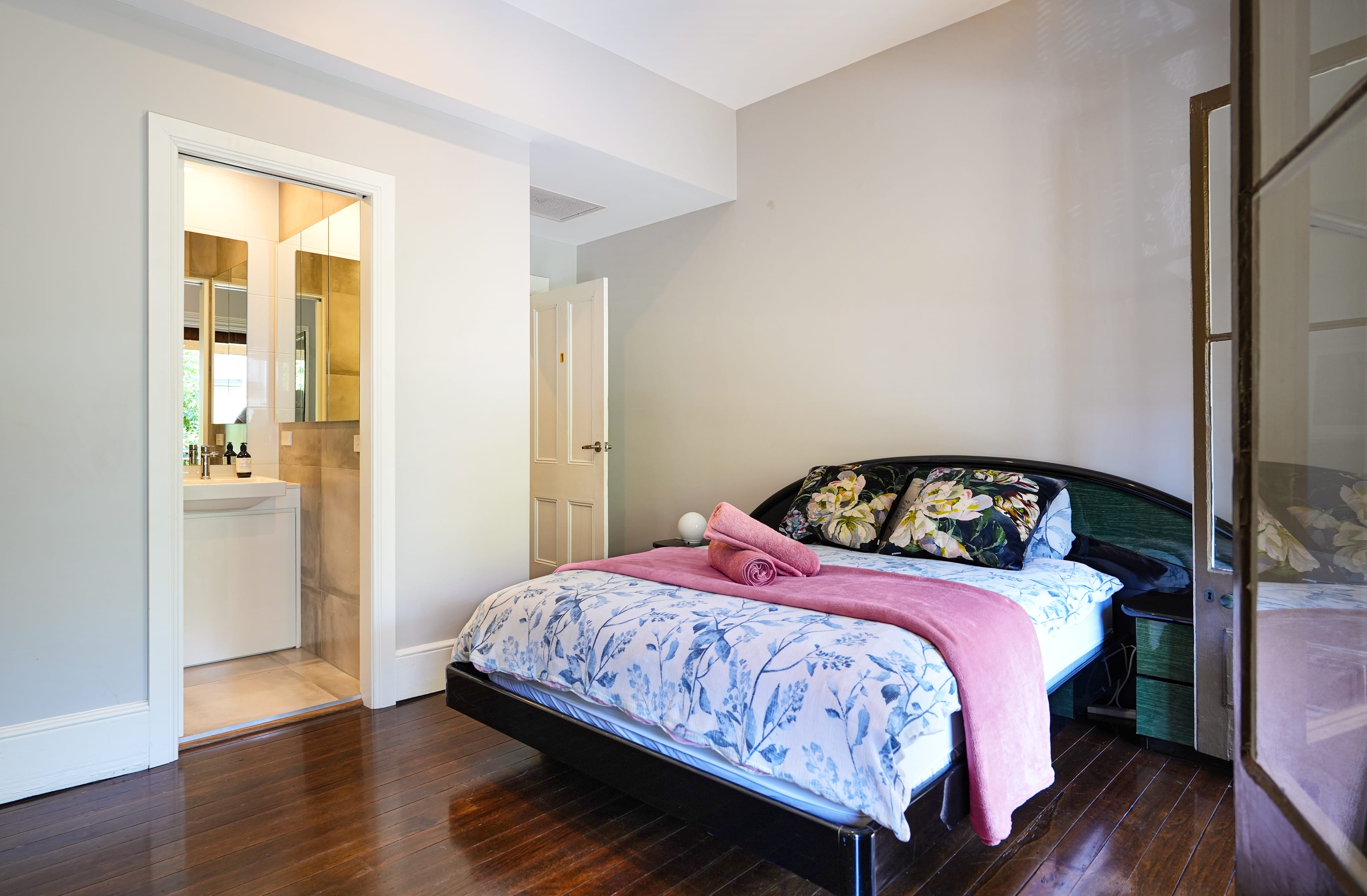 82-1(82 Kent St, Millers Point)